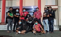 Beraksi 11 Kali di Surabaya, Kaki Dua Bandit Jalanan Dijebol Peluru