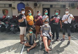 Dor! Polisi Lumpuhkan Kaki Dua Bandit Motor di Surabaya