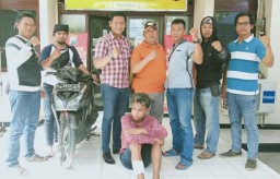 Tembakan Polisi Lumpuhkan Kaki Bandit Motor di Surabaya