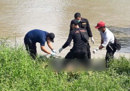 Bandit Motor asal Pasuruan yang Nyebur ke Kali Jagir Surabaya Ditemukan Tewas
