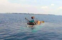 Kapal Nelayan asal Situbondo Tenggelam di Laut Probolinggo