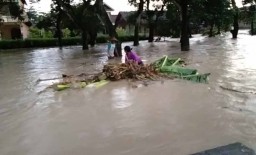 Banjir Bandang Terjang Tiga Desa di Bojonegoro