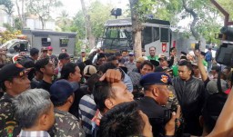 Terdengar Teriakan PKI, Suasana PN Surabaya Kembali Memanas