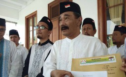Barisan Santri Merah Putih Minta Pakde Karwo Dukung Jokowi