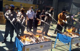 Bea Cukai Probolinggo Musnahkan 500 Ribu Lebih Batang Rokok Ilegal