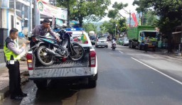 Truk Tabrak Motor di Ponorogo, Satu Biker Tewas