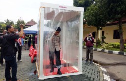 Resep Bikin Cairan Disinfektan Pencegah Corona ala Kapolres Pasuruan