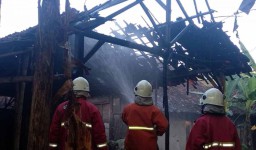 Ditinggal Berlebaran, Rumah di Bojonegoro Habis Terbakar
