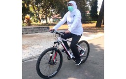 Gubernur Khofifah Ajak Masyarakat Belanja Produk Lokal