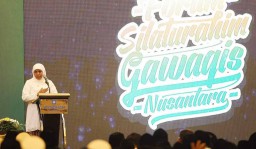 Gubernur Khofifah Ajak Para Gus dan Kiai Muda Tangkal Radikalisme