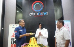 Wali Kota Risma Ngobrol Santai bersama Redaksi jatimnow.com
