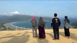 Asyiknya Ngabuburit dari Ketinggian Bukit Sentono Gentong Pacitan