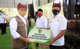 Gugus Tugas Covid-19 Banyuwangi Kembali Bagikan 217 Ribu Masker