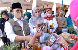 Bupati Anas Bakar Semangat Pegiat Kopi Sambut Adaptasi Kebiasaan Baru