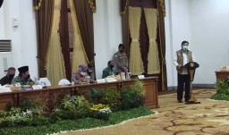 Tangani Covid-19, Bupati Gresik Minta Dukungan Surabaya dan Sidoarjo