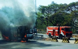 Bus Terbakar, Gate Tol Sidoarjo 2 Arah Porong Sempat Ditutup