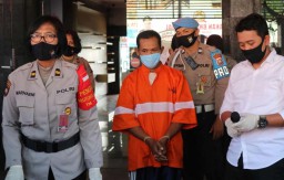 Seorang Sopir Angkot di Kota Malang Tega Cabuli Anak Kandung