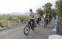 Ipong Pilih Menjaga Fisik Hadapi Debat Perdana Pilkada Ponorogo 2020