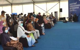 Langgar Prokes, Vaksinasi Massal di Grand City Diminta Dievaluasi Menyeluruh