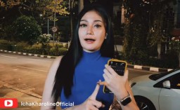 Dua Cewek Seksi yang Mandi Sambil Naik Motor Kembali Bikin Video