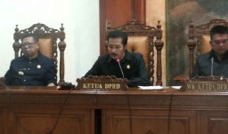 Berstatus Tersangka KPK, Ketua DPRD Tulungagung Tetap Pimpin Paripurna
