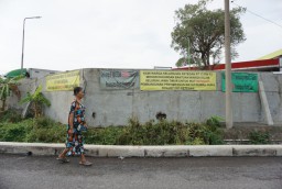 Ini Alasan Pemasangan Spanduk Penolakan 'Hotel Mayat' di Sidoarjo