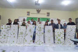 Video: Pembuatan Ecoprint. Apa Itu Ecoprint?