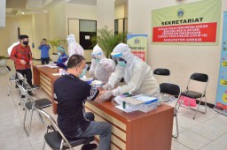 Cegah Corona, Perusahaan di Gresik Diwajibkan Rapid Test Karyawan