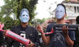 Polisi Dituntut Segera Tangkap Peneror Pimpinan KPK