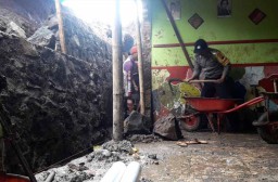 Kisah Bripka Romadhoni, Sisihkan Gaji Bantu Sekolah Diterjang Longsor