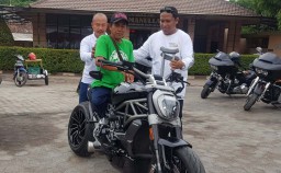 Gembiranya Para Disabilitas Kota Probolingga saat Terima SIM Gratis
