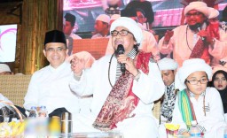 Bupati Anas Ajak Warga Banyuwangi Doa Bersama di Malam Tahun Baru