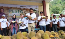 Gelar Pesta Durian, Bupati Ipong: Agar Buah ini Terkenal Seperti Reog