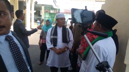 Dilaporkan Dugaan Langgar UU ITE, Gus Nur Datangi Polrestabes Surabaya