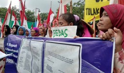 Warga Tuntut Pabrik Pengolahan Limbah Beracun di Mojokerto Dibongkar