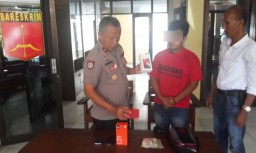 Pemuda Asal Ponorogo Dipolisikan Bosnya Usai Embat Dua HP di Surabaya