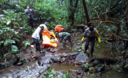 Mayat Pria di Bukit Wewe Blitar Berhasil Dievakuasi