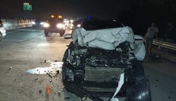 Tabrak Truk Crane di Tol Sumo, Hyundai Tucson Ringsek