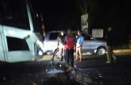 Bus Mira Tabrak Motor di Magetan, Seorang Biker Tewas