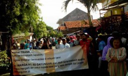 Proyek Trans Icon di Surabaya Diprotes Warga Gayungan