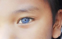 Fajrin, Bocah Bermata Biru asal Pasuruan Diyakini Indigo