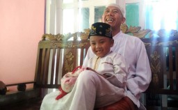 Cerita Lain Fajrin, Bocah Bermata Biru asal Pasuruan