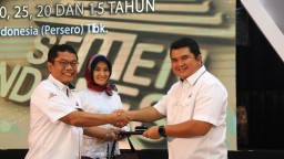 HUT Pabrik Gresik, Semen Indonesia Beri Penghargaan Sejumlah Karyawan