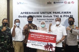 Peringati Hari Pahlawan, SIG Berikan Beasiswa 72 Mahasiswa di Sulsel