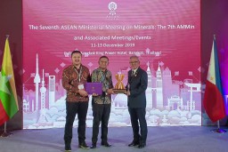 Semen Indonesia Raih Penghargaan dalam ASEAN Mineral Awards 2019
