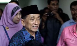 Cerita Ketika Mantan Kapolda Jatim Menjenguk KH Fuad Amin