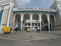 Cegah Virus Corona, Masjid Al Akbar Gelar Apel Siaga dan Doa Bersama
