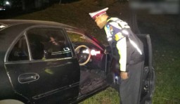 Pengemudi Mengantuk, Mitsubishi Galant Tabrak Truk di Tol Sidoarjo