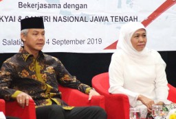 Ganjar Sebut 7 Kasek di Jateng Terpapar Radikal, Khofifah Ungkap ini