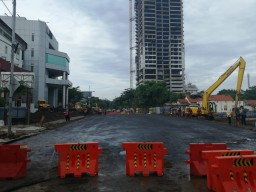 Dijadwalkan Pengaspalan Jalan Raya Gubeng Rampung Total Sore Ini